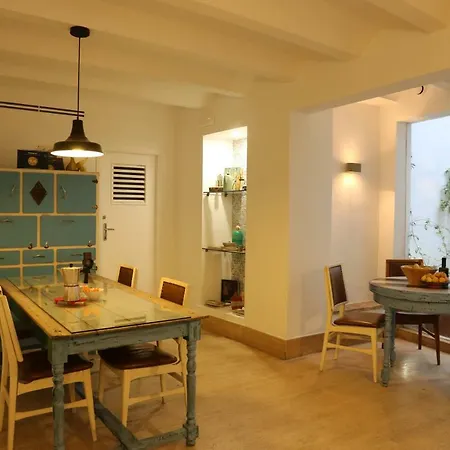 Coles Apartasuites Apartamento