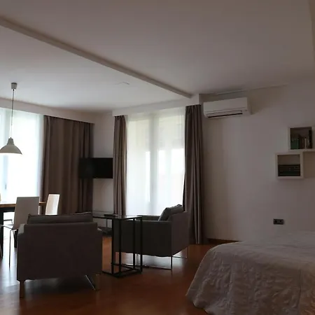 Apartamento Coles Apartasuites *